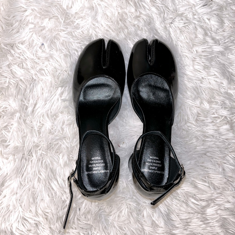 unsigned tabi Mary janes